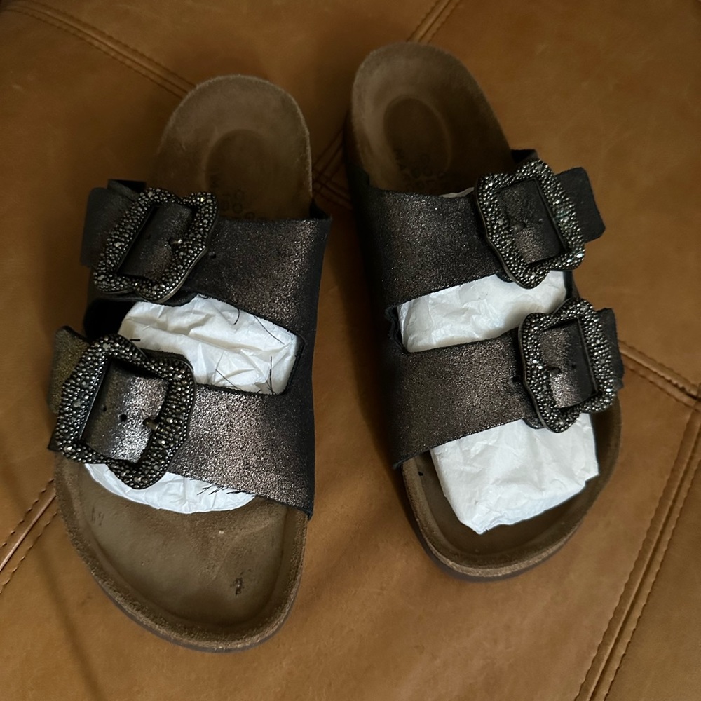 Marc jacobs sandals 🎉SOLD🎉